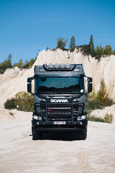 Scania G 410 XT 4x4 FULLY EQUIPPED EXPEDITION TRUCK - Lakóautó: 2 kép. Scania G 410 XT 4x4 FULLY EQUIPPED EXPEDITION TRUCK - Lakóautó: 2 kép.