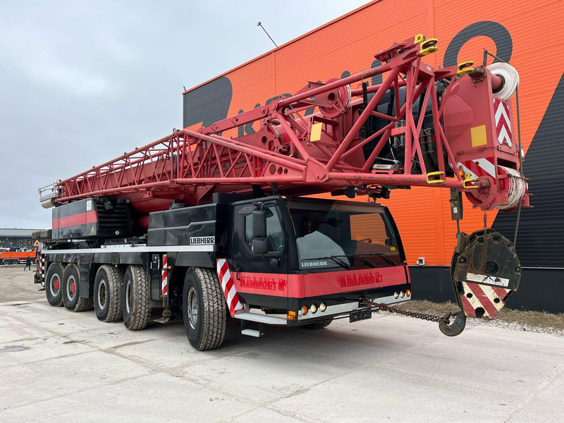 Liebherr LTM 1220-5.2 10x6 MAX. LIFTING CAPACITY 220 ton / MAX. LIFTING HEIGHT 101 m - Autódaru: 4 kép. Liebherr LTM 1220-5.2 10x6 MAX. LIFTING CAPACITY 220 ton / MAX. LIFTING HEIGHT 101 m - Autódaru: 4 kép.