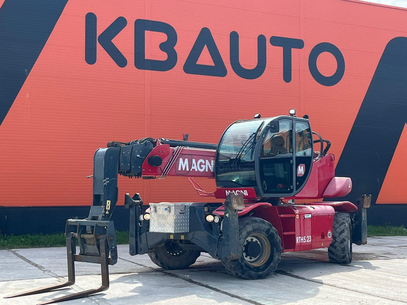 MAGNI RTH 5.23 FORKS / BUCKET / BASKET / WINCH / BOOM - Teleszkópos rakodó: 1 kép. MAGNI RTH 5.23 FORKS / BUCKET / BASKET / WINCH / BOOM - Teleszkópos rakodó: 1 kép.
