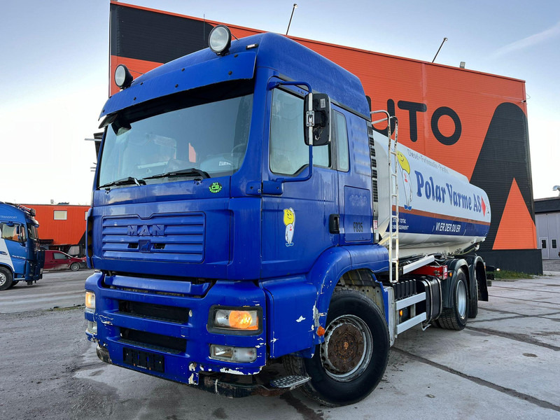 MAN TGA 26.413 6x2*4 TANK 14000 l - Tartályos teherautó: 2 kép. MAN TGA 26.413 6x2*4 TANK 14000 l - Tartályos teherautó: 2 kép.