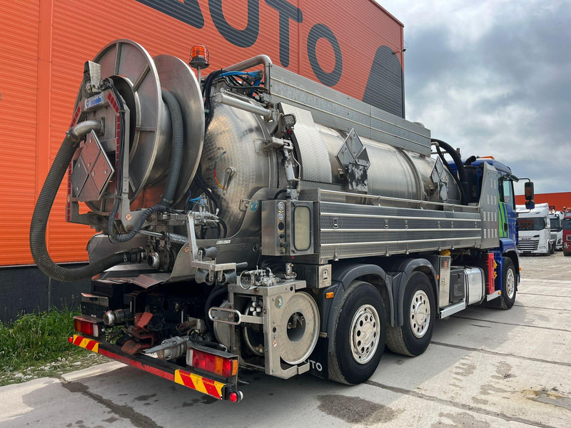 MAN TGA 26.430 6x2*4 TANK 13700 l / VACUUM MORO PM200R - 2283 hours / PRESSURE Pratissoli KF38 - 40 l/min - 150 bar - Szippantós autó: 5 kép. MAN TGA 26.430 6x2*4 TANK 13700 l / VACUUM MORO PM200R - 2283 hours / PRESSURE Pratissoli KF38 - 40 l/min - 150 bar - Szippantós autó: 5 kép.