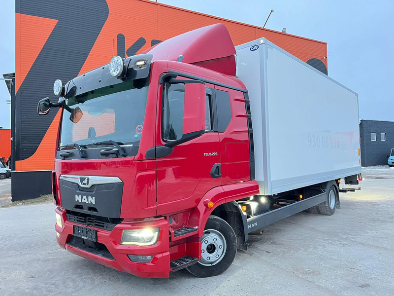 MAN TGL 8.220 4x2 THERMOKING V-800MAX / BOX L=6135 mm - Hűtős teherautó: 2 kép. MAN TGL 8.220 4x2 THERMOKING V-800MAX / BOX L=6135 mm - Hűtős teherautó: 2 kép.