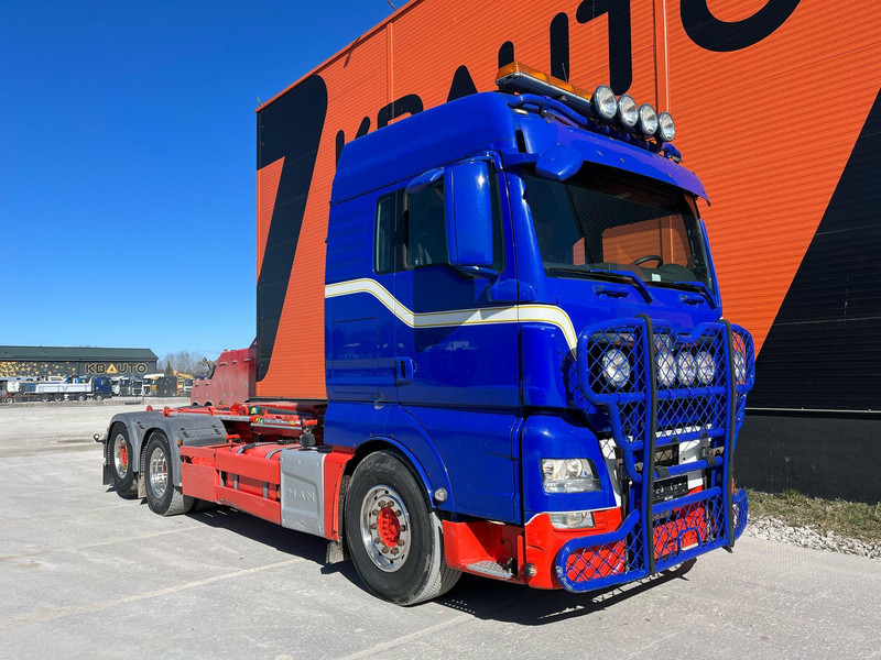 MAN TGX 26.480 6x2*4 JOAB L 20 ton / L=5200 mm / H=1570 mm - Horgos rakodó teherautó: 4 kép. MAN TGX 26.480 6x2*4 JOAB L 20 ton / L=5200 mm / H=1570 mm - Horgos rakodó teherautó: 4 kép.