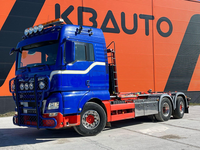 MAN TGX 26.480 6x2*4 JOAB L 20 ton / L=5200 mm / H=1570 mm - Horgos rakodó teherautó: 1 kép. MAN TGX 26.480 6x2*4 JOAB L 20 ton / L=5200 mm / H=1570 mm - Horgos rakodó teherautó: 1 kép.