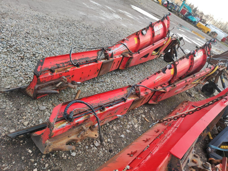 Mählers SP14/45B SIDE WING PLOW / KÜLJE SAHK - Hóeltakarító gép: 4 kép. Mählers SP14/45B SIDE WING PLOW / KÜLJE SAHK - Hóeltakarító gép: 4 kép.