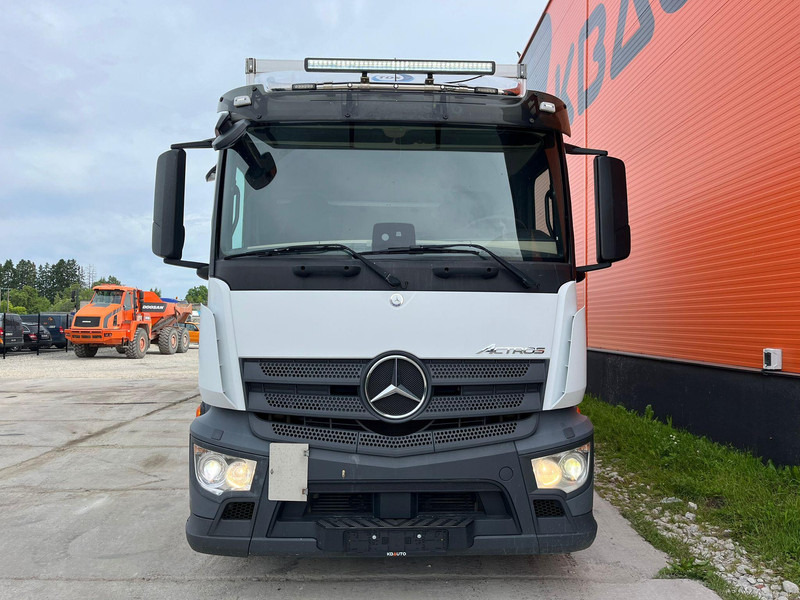 Mercedes-Benz Actros 1827 4x2 TK UT SPECTRUM / BOX L=8429 mm - Hűtős teherautó: 2 kép. Mercedes-Benz Actros 1827 4x2 TK UT SPECTRUM / BOX L=8429 mm - Hűtős teherautó: 2 kép.