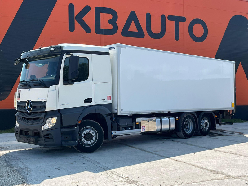 Mercedes-Benz Actros 2545 6x2 BOX L=7526 mm - Dobozos felépítményű teherautó: 1 kép. Mercedes-Benz Actros 2545 6x2 BOX L=7526 mm - Dobozos felépítményű teherautó: 1 kép.
