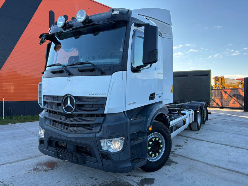 Mercedes-Benz Antos 2545 6x2 RETARDER / CHASSIS L=7812 mm - Alvaz teherautó: 2 kép. Mercedes-Benz Antos 2545 6x2 RETARDER / CHASSIS L=7812 mm - Alvaz teherautó: 2 kép.