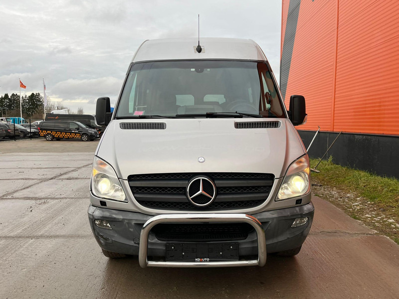 Mercedes-Benz Sprinter 316 CDI 13+1 SEATS / DRIVER AC - Minibusz, Kisbusz: 2 kép. Mercedes-Benz Sprinter 316 CDI 13+1 SEATS / DRIVER AC - Minibusz, Kisbusz: 2 kép.
