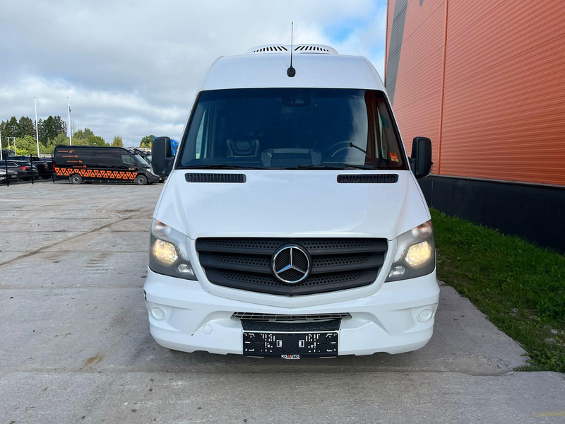 Mercedes-Benz Sprinter 516 CDI 19+1+1 SEATS / AC - Minibusz, Kisbusz: 2 kép. Mercedes-Benz Sprinter 516 CDI 19+1+1 SEATS / AC - Minibusz, Kisbusz: 2 kép.