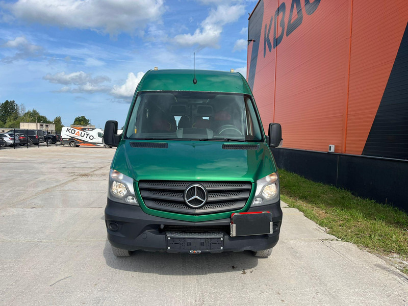 Mercedes-Benz Sprinter 516 CDI 19 + 1 SEATS / AC - Minibusz, Kisbusz: 2 kép. Mercedes-Benz Sprinter 516 CDI 19 + 1 SEATS / AC - Minibusz, Kisbusz: 2 kép.