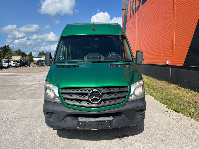 Mercedes-Benz Sprinter 516 CDI 4x2 19 SEATS - Minibusz, Kisbusz: 2 kép. Mercedes-Benz Sprinter 516 CDI 4x2 19 SEATS - Minibusz, Kisbusz: 2 kép.