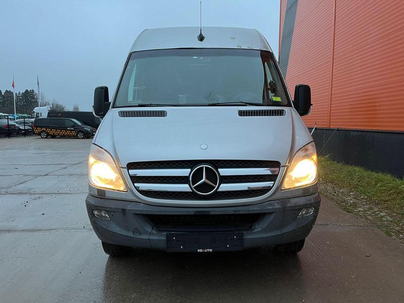 Mercedes-Benz Sprinter 519 CDI 16+1 SEATS - Minibusz, Kisbusz: 2 kép. Mercedes-Benz Sprinter 519 CDI 16+1 SEATS - Minibusz, Kisbusz: 2 kép.