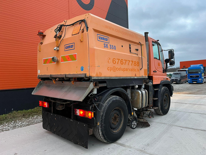 Utcaseprő gép Mercedes-Benz UNIMOG U 300 4x4 TRILETY SK / 6918 hours: 6 kép.
