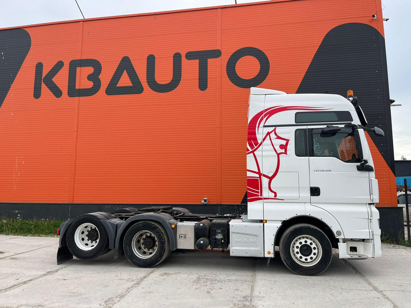MAN TGX 28.500 6x2 XXL CAB / PTO / INTARDER / DOUBLE BOGIE - Nyergesvontató: 5 kép. MAN TGX 28.500 6x2 XXL CAB / PTO / INTARDER / DOUBLE BOGIE - Nyergesvontató: 5 kép.