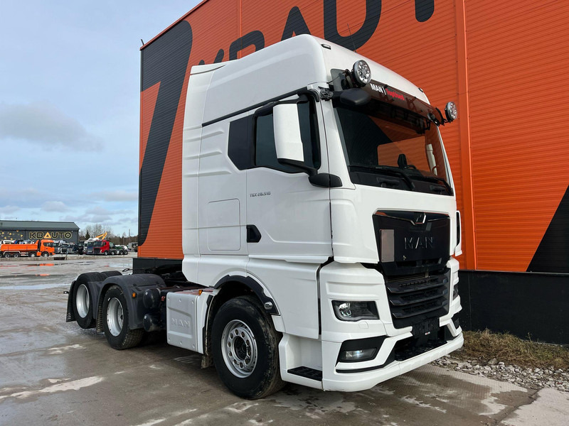 MAN TGX 28.510 6x2 TWIN BED GX CAB / INTARDER / DOUBLE BOGIE - Nyergesvontató: 4 kép. MAN TGX 28.510 6x2 TWIN BED GX CAB / INTARDER / DOUBLE BOGIE - Nyergesvontató: 4 kép.