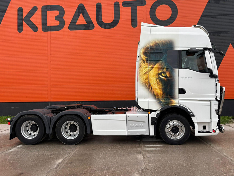 MAN TGX 28.580 6x2 TWIN BED GX CAB / INTARDER / DOUBLE BOGIE - Nyergesvontató: 5 kép. MAN TGX 28.580 6x2 TWIN BED GX CAB / INTARDER / DOUBLE BOGIE - Nyergesvontató: 5 kép.