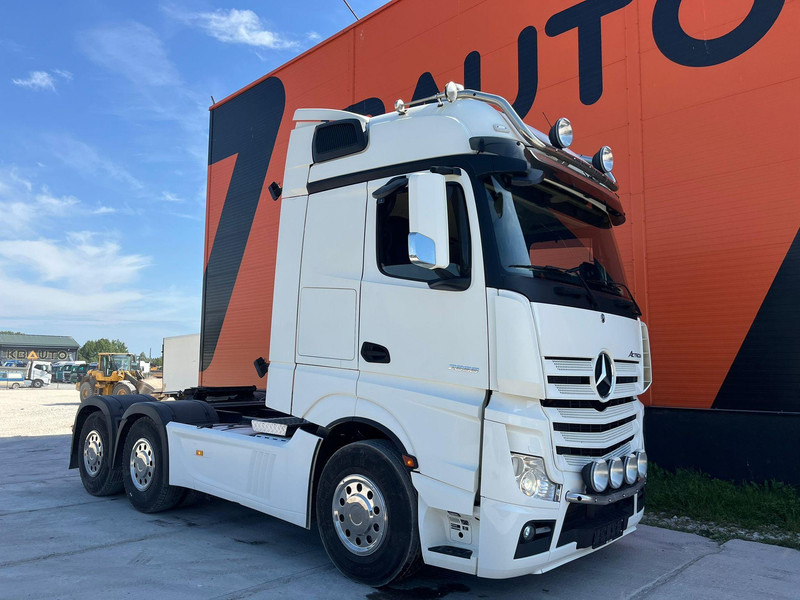 Mercedes-Benz Actros 2858 6x4 BIG SPACE / RETARDER / PTO / ADR - Nyergesvontató: 4 kép. Mercedes-Benz Actros 2858 6x4 BIG SPACE / RETARDER / PTO / ADR - Nyergesvontató: 4 kép.