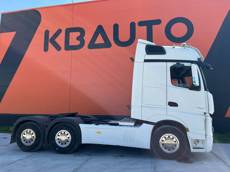 Mercedes-Benz Actros 2858 6x4 BIG SPACE / RETARDER / PTO / ADR - Nyergesvontató: 5 kép. Mercedes-Benz Actros 2858 6x4 BIG SPACE / RETARDER / PTO / ADR - Nyergesvontató: 5 kép.
