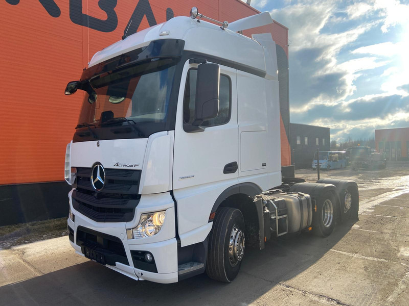 Mercedes-Benz Actros F 2553 6x2 BIG SPACE - Nyergesvontató: 2 kép. Mercedes-Benz Actros F 2553 6x2 BIG SPACE - Nyergesvontató: 2 kép.