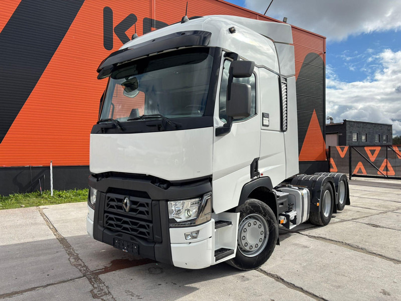 Renault T 520 6x2 RETARDER / DOUBLE BOGIE - Nyergesvontató: 2 kép. Renault T 520 6x2 RETARDER / DOUBLE BOGIE - Nyergesvontató: 2 kép.