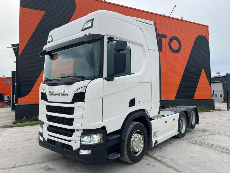 Scania R 500 6x2 RETARDER - Nyergesvontató: 2 kép. Scania R 500 6x2 RETARDER - Nyergesvontató: 2 kép.