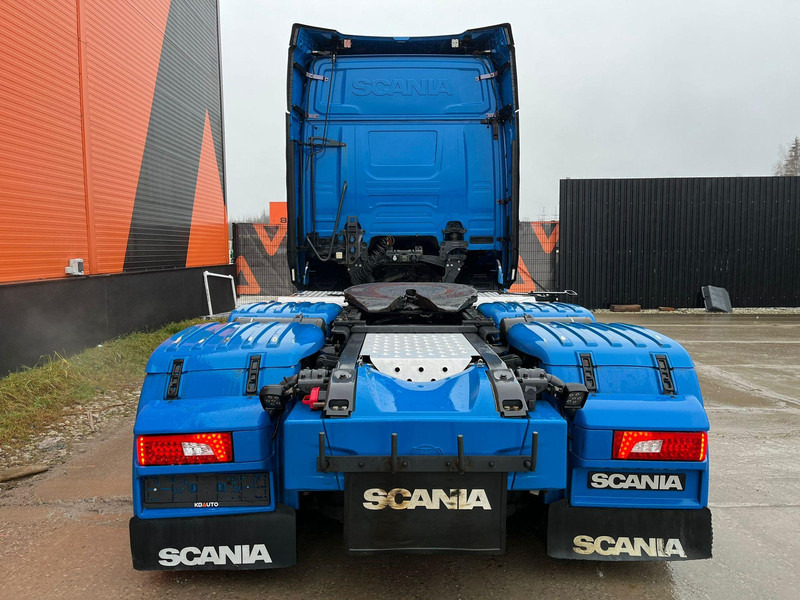 Nyergesvontató Scania R 540 6x4 RETARDER: 6 kép. Nyergesvontató Scania R 540 6x4 RETARDER: 6 kép.