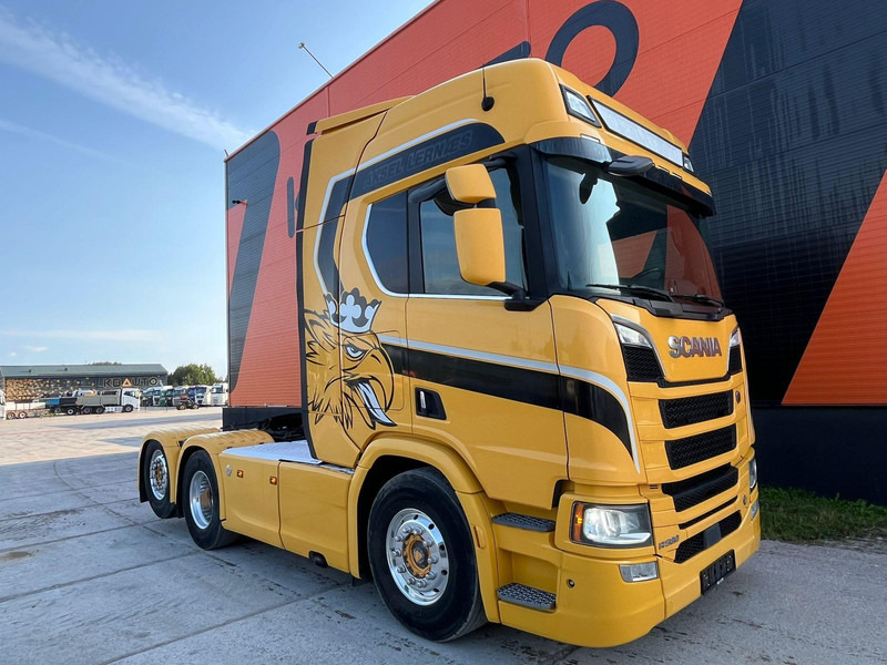 Scania R 580 6x2 RETARDER - Nyergesvontató: 3 kép. Scania R 580 6x2 RETARDER - Nyergesvontató: 3 kép.