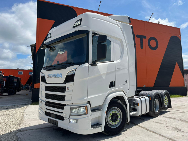 Scania R 580 6x2 RETARDER - Nyergesvontató: 2 kép. Scania R 580 6x2 RETARDER - Nyergesvontató: 2 kép.