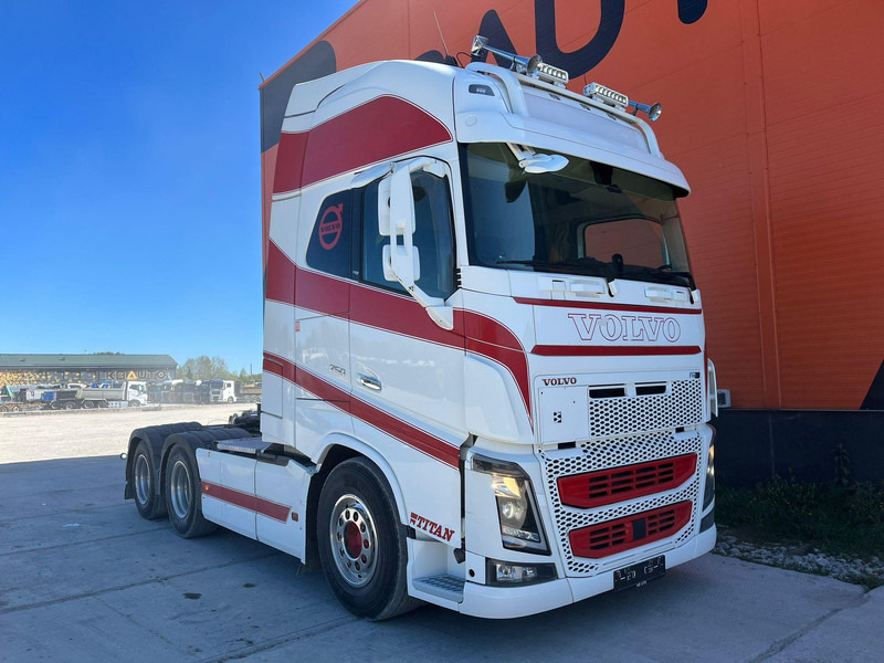 Volvo FH 16 750 6x2 RETARDER / HYDRAULICS / DOUBLE BOGIE / FULL AIR / ADR / GLOBE XL - Nyergesvontató: 4 kép. Volvo FH 16 750 6x2 RETARDER / HYDRAULICS / DOUBLE BOGIE / FULL AIR / ADR / GLOBE XL - Nyergesvontató: 4 kép.