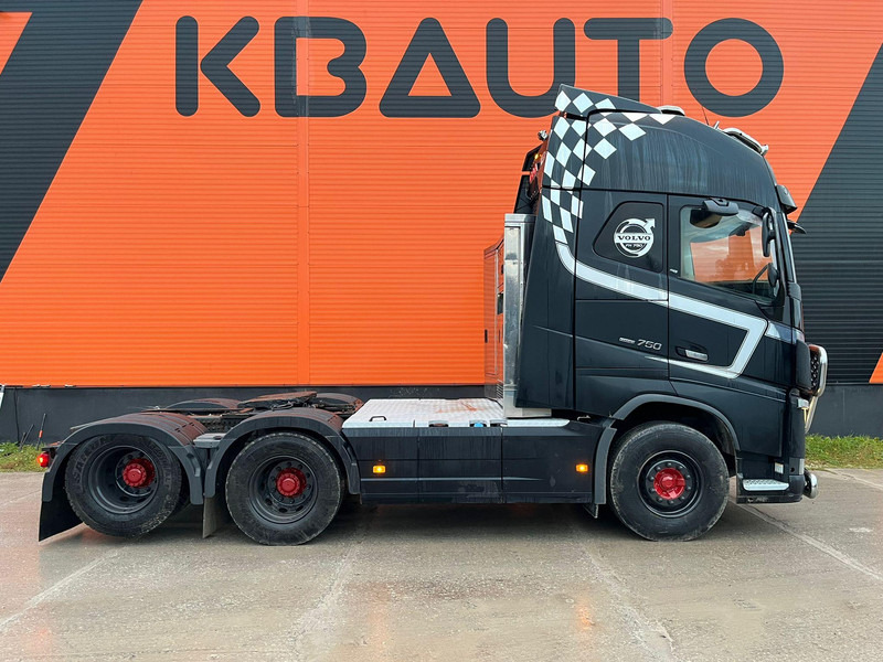Volvo FH 16 750 6x4 GCW 80 ton / RETARDER / HYDRAULICS / TANDEM AXLE LIFT - Nyergesvontató: 5 kép. Volvo FH 16 750 6x4 GCW 80 ton / RETARDER / HYDRAULICS / TANDEM AXLE LIFT - Nyergesvontató: 5 kép.