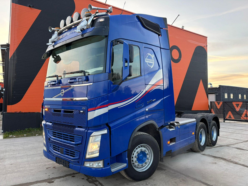 Volvo FH 540 6x4 GCW 80 ton / RETARDER / HYDRAULICS / TANDEM AXLE LIFT / BIG AXLES - Nyergesvontató: 2 kép. Volvo FH 540 6x4 GCW 80 ton / RETARDER / HYDRAULICS / TANDEM AXLE LIFT / BIG AXLES - Nyergesvontató: 2 kép.
