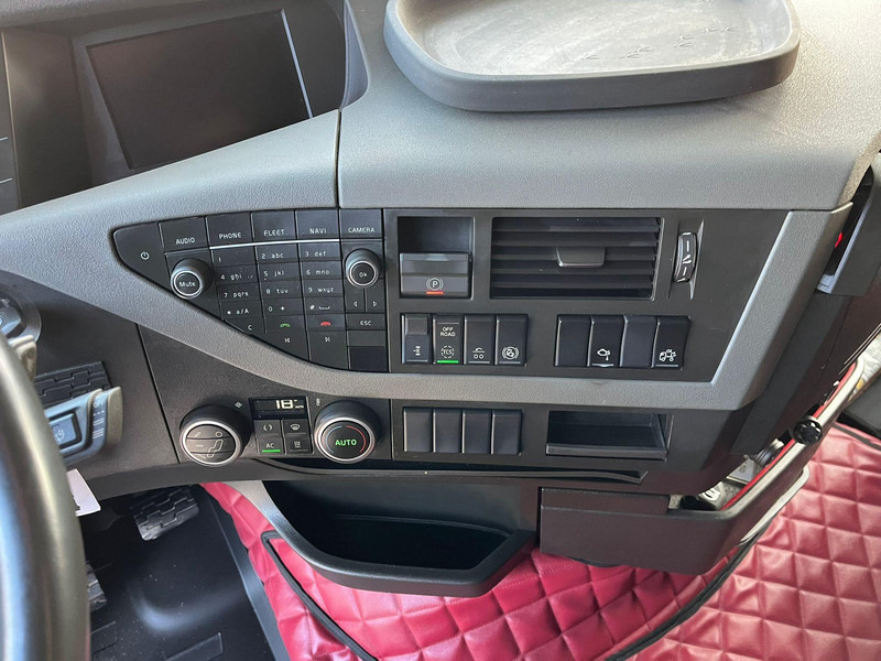 Volvo FH 540 8x4 PK 110002 + JIB + WINCH / COMBI / PLATFORM L=3662 mm lízing Volvo FH 540 8x4 PK 110002 + JIB + WINCH / COMBI / PLATFORM L=3662 mm: 20 kép. Volvo FH 540 8x4 PK 110002 + JIB + WINCH / COMBI / PLATFORM L=3662 mm lízing Volvo FH 540 8x4 PK 110002 + JIB + WINCH / COMBI / PLATFORM L=3662 mm: 20 kép.