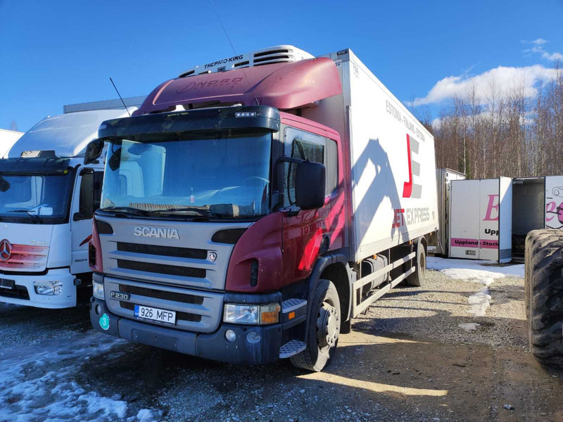 Scania P 230 DB4x2 / DC9 13 ENGINE / GEARBOX GR900 - Keret/ Alváz - Teherautó: 2 kép. Scania P 230 DB4x2 / DC9 13 ENGINE / GEARBOX GR900 - Keret/ Alváz - Teherautó: 2 kép.