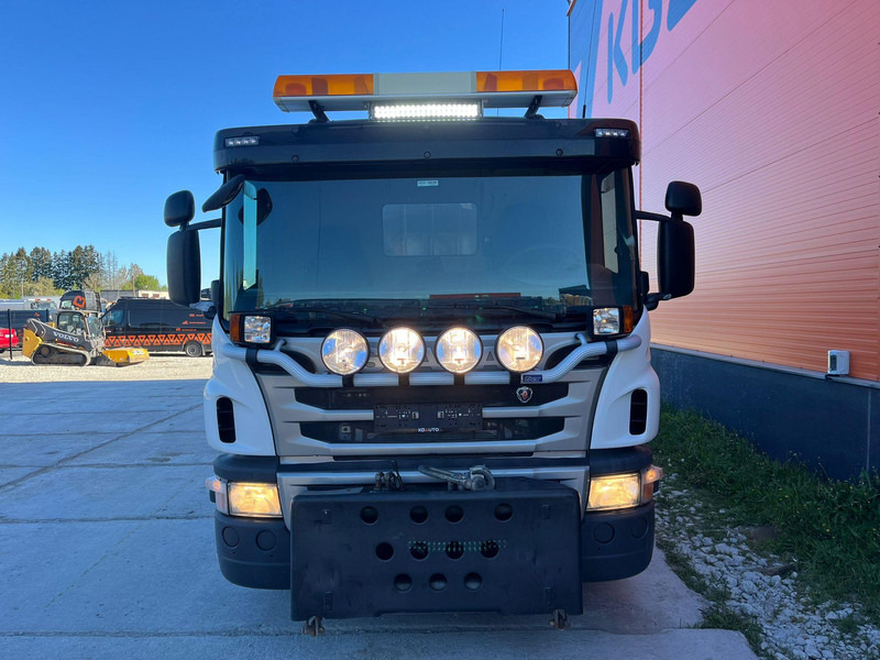 Scania P 400 6x2 JOAB L 20 ton / L=5200 mm / SNOW PLOW EQUIPMENT - Horgos rakodó teherautó: 3 kép. Scania P 400 6x2 JOAB L 20 ton / L=5200 mm / SNOW PLOW EQUIPMENT - Horgos rakodó teherautó: 3 kép.