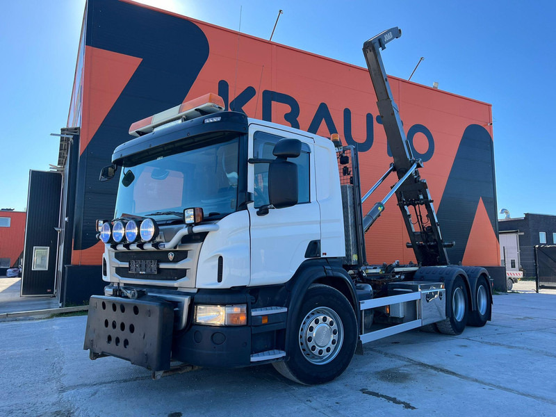 Scania P 400 6x2 JOAB L 20 ton / L=5200 mm / SNOW PLOW EQUIPMENT - Horgos rakodó teherautó: 2 kép. Scania P 400 6x2 JOAB L 20 ton / L=5200 mm / SNOW PLOW EQUIPMENT - Horgos rakodó teherautó: 2 kép.