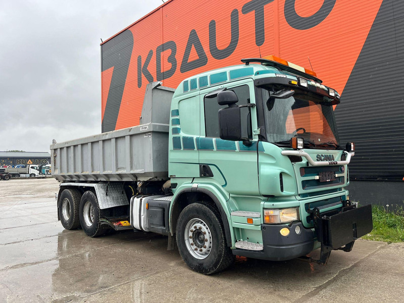 Scania P 420 6x4 UNDERBODY SCRAPER / RETARDER / BOX L=4947 mm - Billenőplatós teherautó: 4 kép. Scania P 420 6x4 UNDERBODY SCRAPER / RETARDER / BOX L=4947 mm - Billenőplatós teherautó: 4 kép.