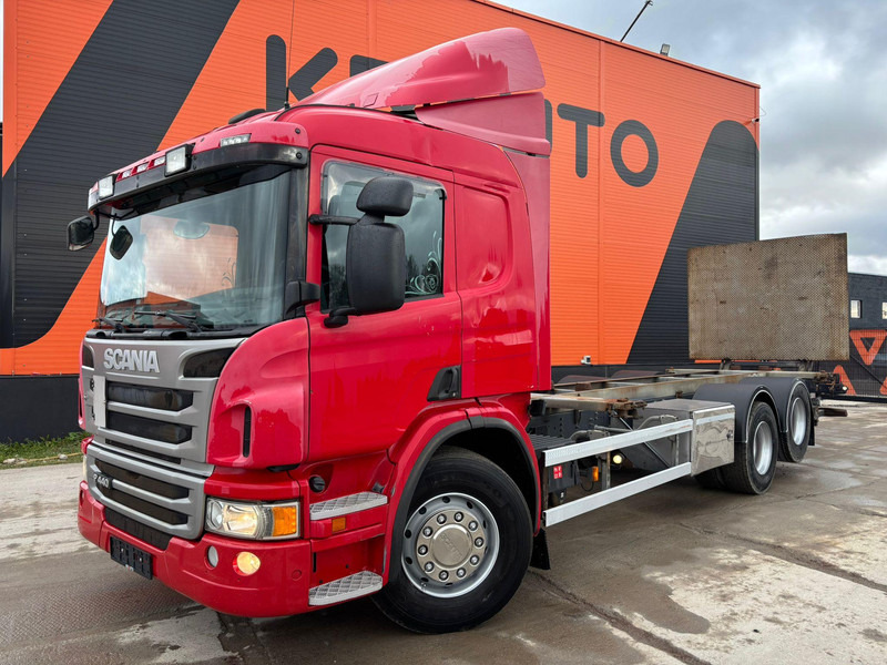 Scania P 440 6x2 RETARDER / CHASSIS L=7741 mm - Cserefelépítményes teherautó: 2 kép. Scania P 440 6x2 RETARDER / CHASSIS L=7741 mm - Cserefelépítményes teherautó: 2 kép.
