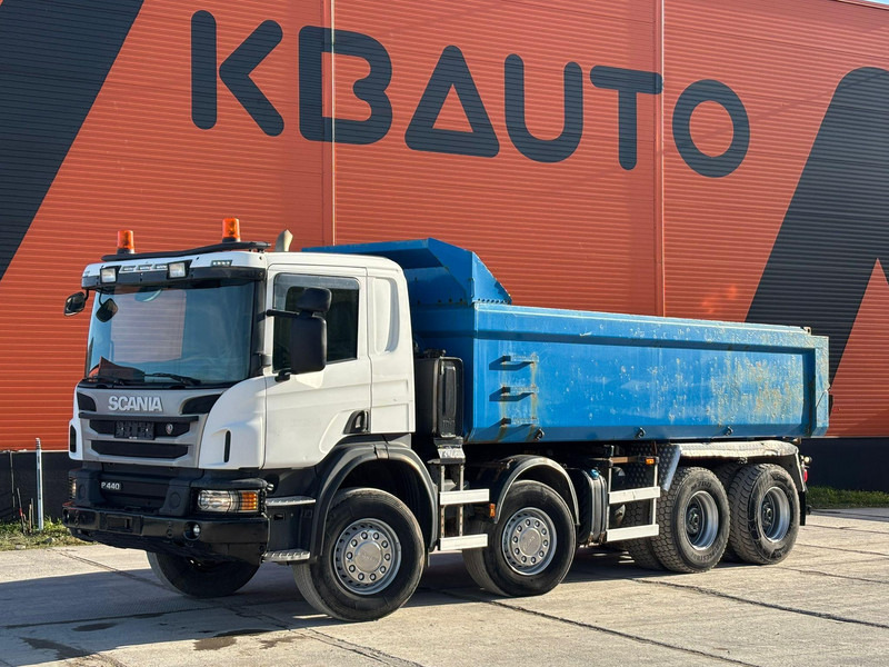 Scania P 440 8x4 RETARDER / FULL STEEL / BOX L=5850 mm - Billenőplatós teherautó: 1 kép. Scania P 440 8x4 RETARDER / FULL STEEL / BOX L=5850 mm - Billenőplatós teherautó: 1 kép.