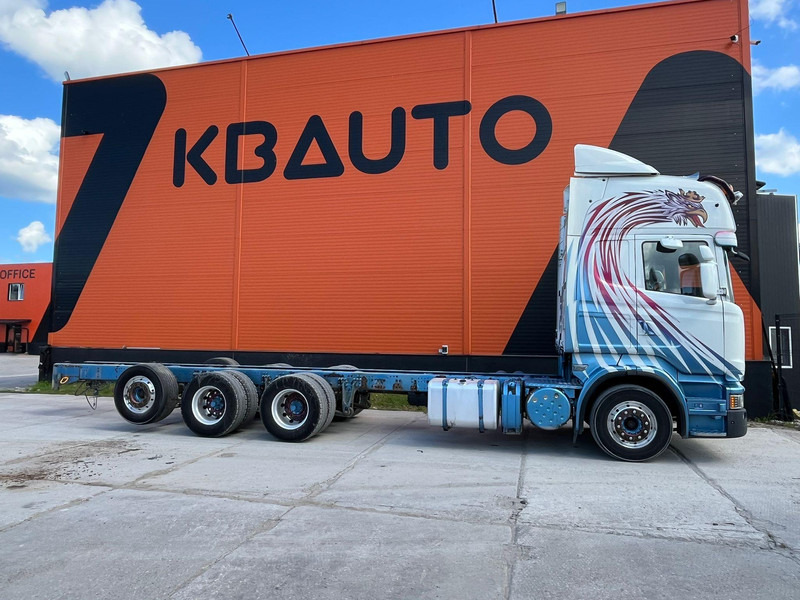 Scania R560 8x4*4 9 TON FRONT AXLE / RETARDER / CHASSIS L=9130 mm - Alvaz teherautó: 4 kép. Scania R560 8x4*4 9 TON FRONT AXLE / RETARDER / CHASSIS L=9130 mm - Alvaz teherautó: 4 kép.