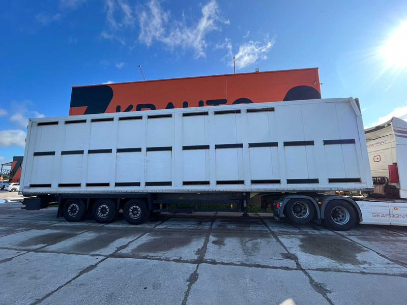 Schmitz Cargobull NKS SCB S3B BOX L=13682 mm - Félpótkocsi állatszállító: 4 kép. Schmitz Cargobull NKS SCB S3B BOX L=13682 mm - Félpótkocsi állatszállító: 4 kép.