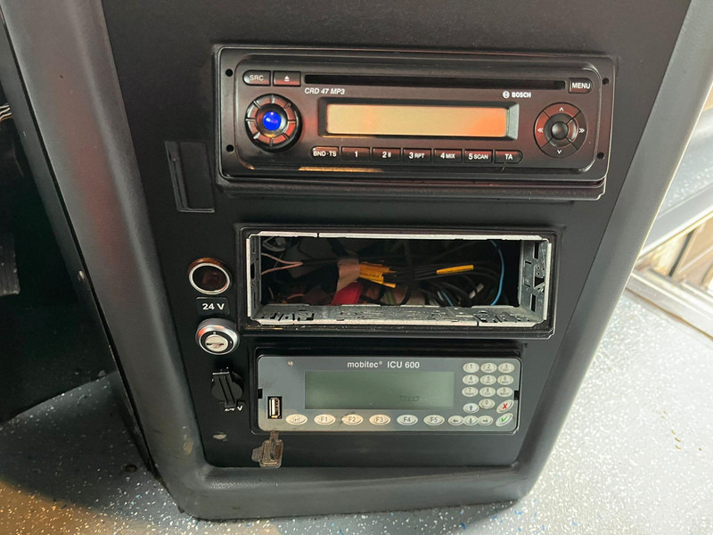 Helyközi busz Setra S 417 UL 6x2*4 AC / AUXILIARY HEATER / WHEELCHAIR LIFT: 14 kép.