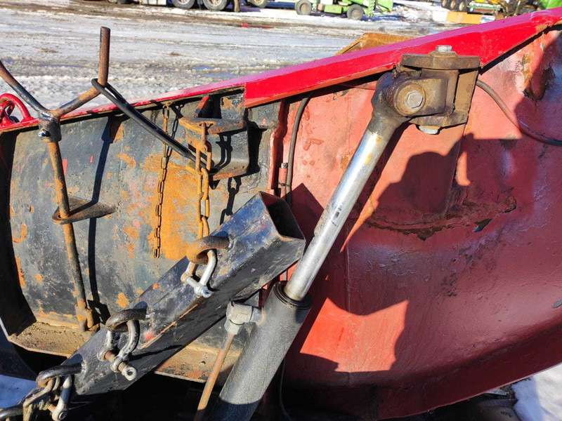 Svedala ARBRÅ HYDRAULIC STRAIGHT SNOW PLOW / LUMESAHK - Hóeltakarító gép: 5 kép. Svedala ARBRÅ HYDRAULIC STRAIGHT SNOW PLOW / LUMESAHK - Hóeltakarító gép: 5 kép.