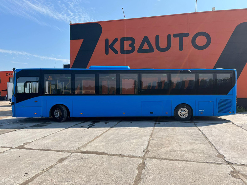 Volvo 8900 B7RLE 4x2 / 46 SEATS - Városi busz: 4 kép. Volvo 8900 B7RLE 4x2 / 46 SEATS - Városi busz: 4 kép.