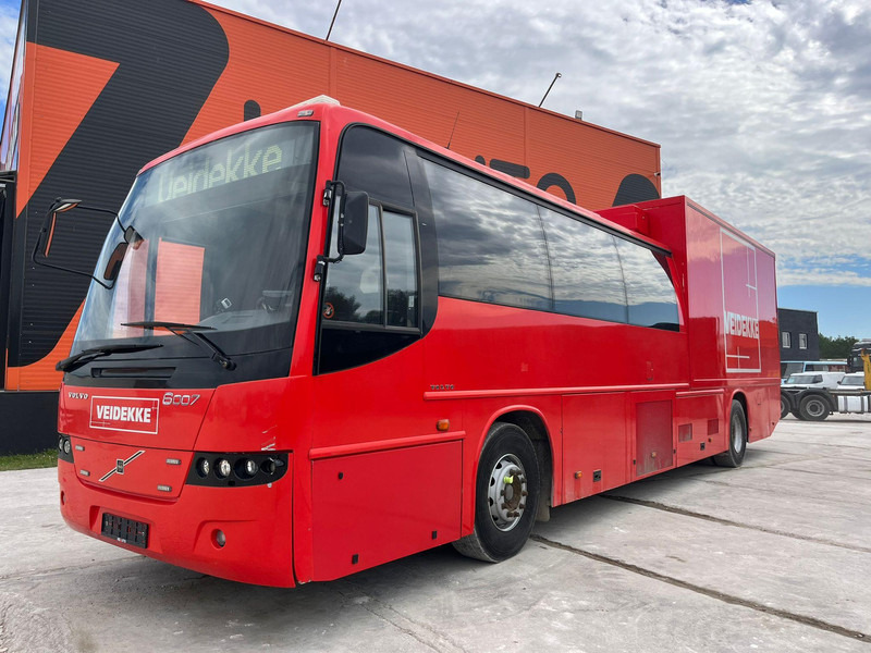 Volvo B12M 4x2 14 SEATS / AC / AUXILIARY HEATING / WC / KITCHEN - Helyközi busz: 1 kép. Volvo B12M 4x2 14 SEATS / AC / AUXILIARY HEATING / WC / KITCHEN - Helyközi busz: 1 kép.