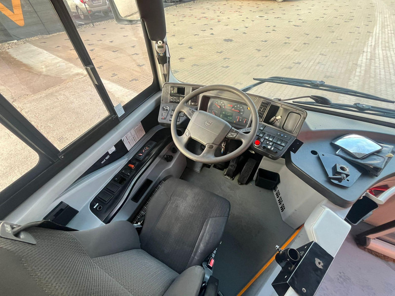 Városi busz Volvo B5LH 7900 4x2 HYBRID / AC / AUXILIARY HEATING / WHEELCHAIR RAMP: 9 kép.