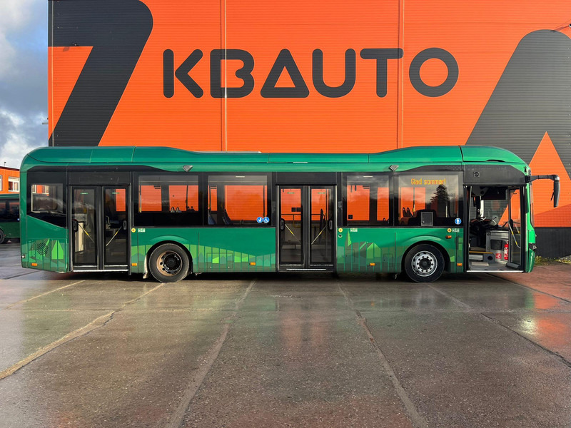 Városi busz Volvo B5LH 7900 4x2 HYBRID / AC / AUXILIARY HEATING / WHEELCHAIR RAMP: 8 kép.
