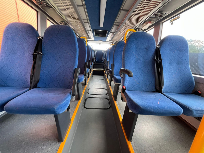 Városi busz Volvo B7RLE 8900 46 SEATS / AC /: 15 kép. Városi busz Volvo B7RLE 8900 46 SEATS / AC /: 15 kép.