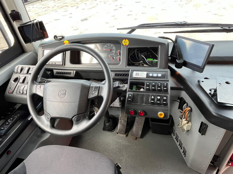 Városi busz Volvo B7RLE 8900 46 SEATS / AC /: 10 kép. Városi busz Volvo B7RLE 8900 46 SEATS / AC /: 10 kép.