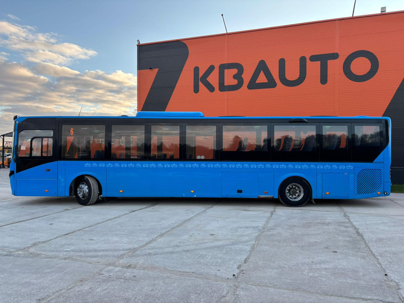 Volvo B7RLE 8900 48 SEATS + 28 STANDING / AC / AUXILIARY HEATER - Helyközi busz: 4 kép. Volvo B7RLE 8900 48 SEATS + 28 STANDING / AC / AUXILIARY HEATER - Helyközi busz: 4 kép.